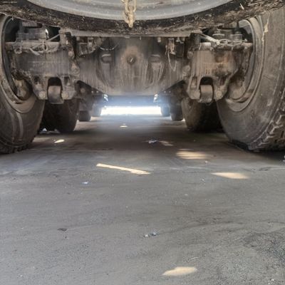 Camiões de mistura com chassi Sinotruk e sistema de direção hidráulica Pagamento inicial