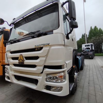 Caminhão-trator HOWO 371HP 6X4 usado para transporte de carga dentro de material de caixa de aço carbono