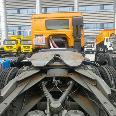 Capacidade de reboque e venda do caminhão-trator HOWO371HP6X4 com entrega Seco