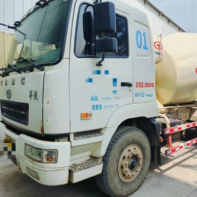 Caminhão de mistura de concreto Sinotruk Direção hidráulica Diesel 12m sup3 com Certificação CE