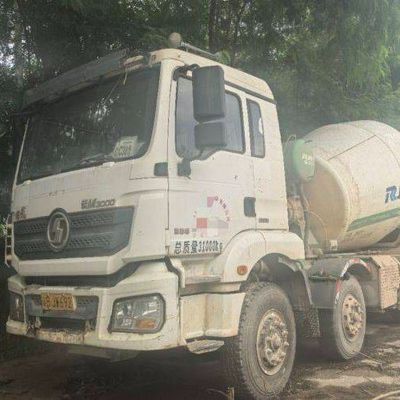 Pedido personalizado Sinotruk 8m3 caminhão de mistura de betão diesel com direção hidráulica