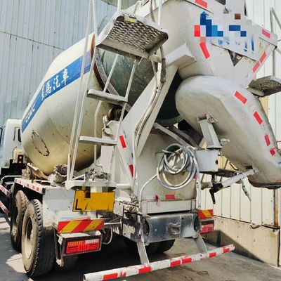 Combustível- 6x4 Direção hidráulica Sinotruk 2m3 Caminhão de mistura de concreto para aplicações de trabalho pesado