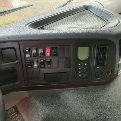 Carga útil personalizada de 30 T Caminhão de mistura de cimento e concreto de autocarga hidráulica chinesa