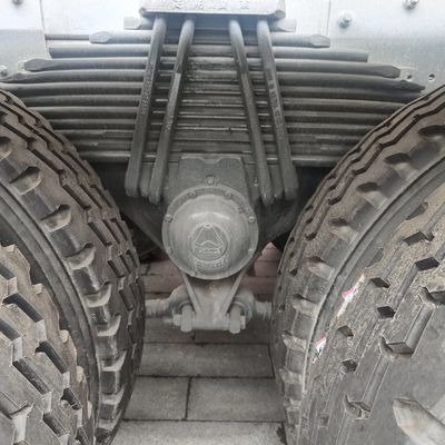 Venda direta de camião de mistura de cimento HOWO de 12 m3 com chassi Sinotruk certificado ISO9000