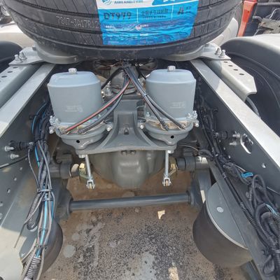 Caminhão versátil para transporte de mercadorias a nível mundial