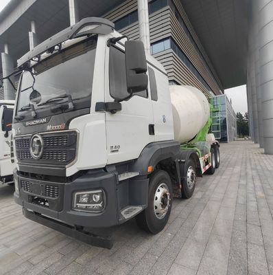 Caminhão portátil de mistura de cimento com direção hidráulica e assistência de energia