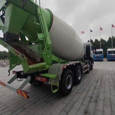 Caminhão portátil de mistura de cimento com direção hidráulica e assistência de energia
