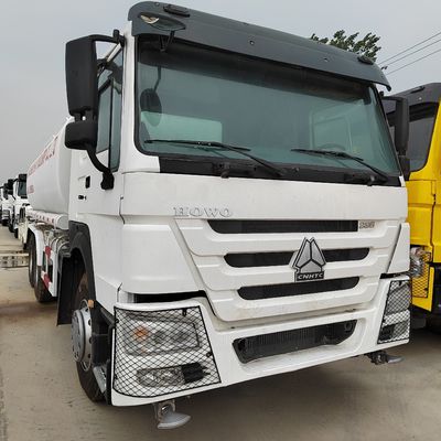 Transporte HOWO Caminhão de entrega de água com combustível diesel e caixa de carga de aço carbono
