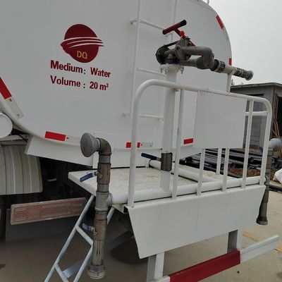 Caminhão de entrega de água Sinotruk HOWO 6X4 em projeto pesado com padrão de emissões Euro 3