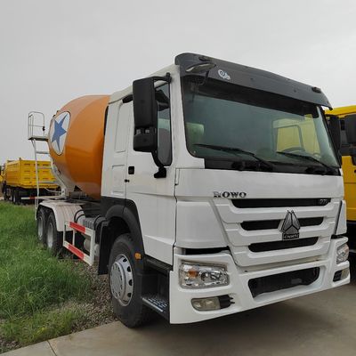 Venda de caminhão Sinotruk 6X4 Entrega de água Misturador pesado com transmissão manual