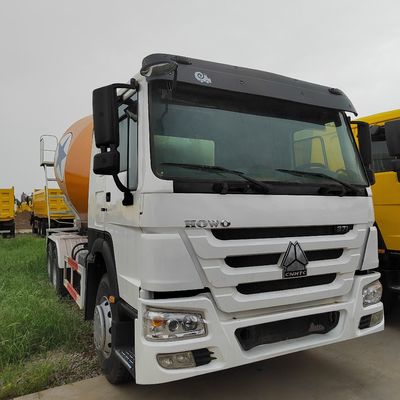 Venda de caminhão Sinotruk 6X4 Entrega de água Misturador pesado com transmissão manual