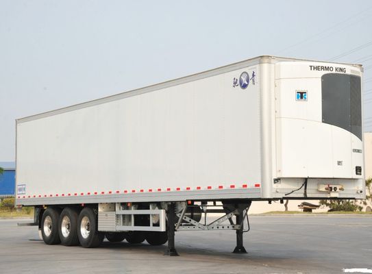 Semi-reboque refrigerado com direção hidráulica para transporte de vegetais congelados certificado pela EPA