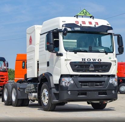 GNC/GNL Sinotruk HOWO 336/371/420HP 6X4/8X4 10/12 Rodas Utilizado Trator Carregador