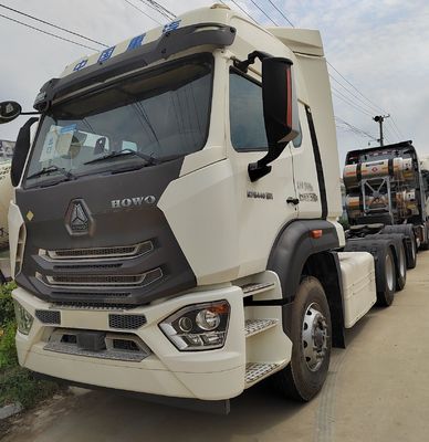 Desenho de pneus sem tubos customizado de segunda mão Sinotruck Sitrak HOWO 6X4 Trator a GNC