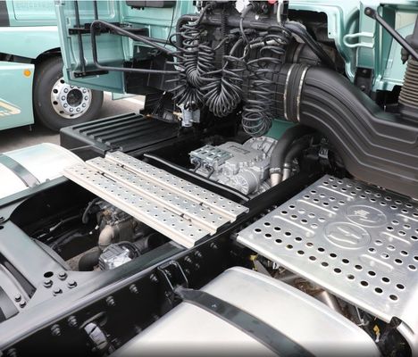 8800.000kg Peso Bruto 580HP LNG FAW 6*4 e 4*2 Caminhão-trator com capacidade de carga de 31-40 t