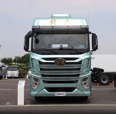 Caminhão-trator FAW X6000 de GNL e GNC personalizado com 580 CV