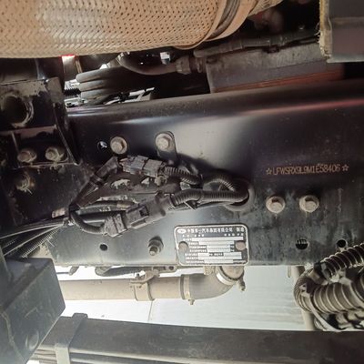 Material de caixa de carga de aço carbono Vendas no veículo de gás pesado CA4250P66M25T1E6