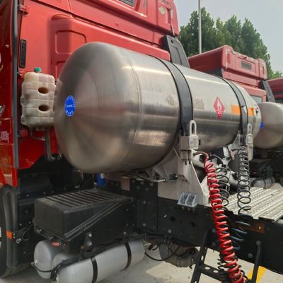 Chassi Sinotruk Estilo de elevação frontal Tipo de descarga Veículo a gás pesado para FAW Jiefang