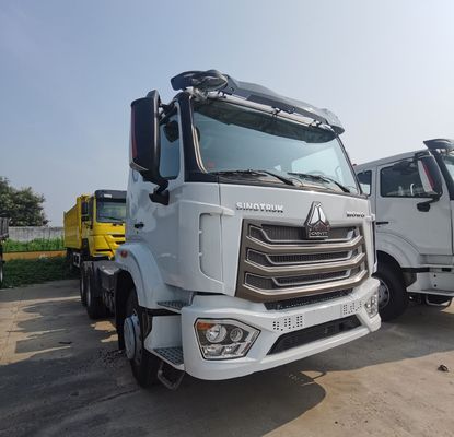 Material de aço carbono HOWO Tractor durável Caminhão usado 6500.000kg Pacote Peso bruto