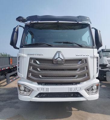 ZZ4257N3247E1H Sinotruk HOWO Tractor Trailer com tanque de combustível de 600L e combustível