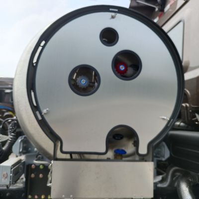 Caminhão de gás de direção hidráulica Jh6 com pneus e características