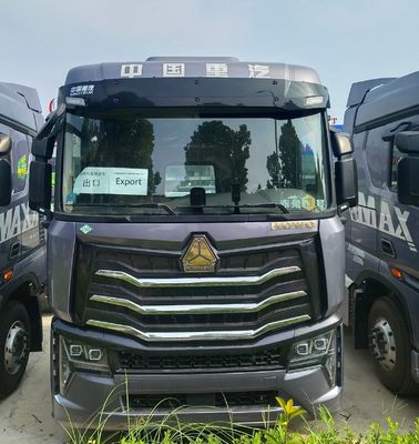 Veículo de GNL 6X4 personalizado para necessidades profissionais camião de transporte de longa distância durável