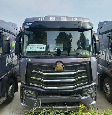 Caminhão de tração de GNL HOWO 2024 pesado 6 * 4/4 * 2/6 * 2 480HP a 700HP para transporte