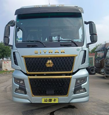 630HP 6*4 2024 Shandeka G7h LNG Tractor Truck para Transportar 8.25m*2.55m*3.96m Carga