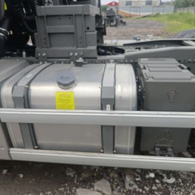 Shandeka caminhão de tração 390HP motor diesel 6 * 4 / 4 * 2 / 6 * 2 com pedido personalizado
