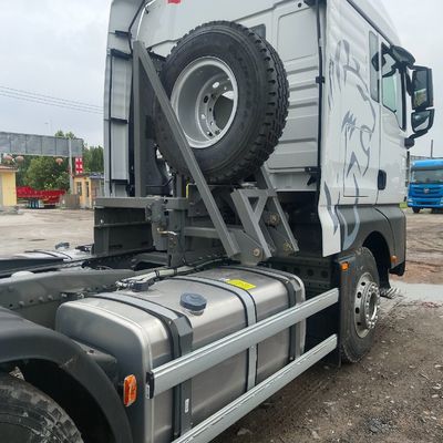 Transporte de gás personalizado 2024 Shandeka C7h390HP com capacidades de tração econômicas
