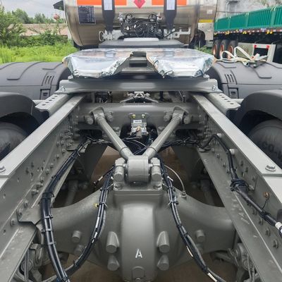 540HP HOWO 6X4LNG Transmissão automática Trator caminhão de transporte com moeda dos EUA