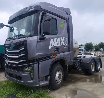 Design de pneus sem tubos 2024 Heavy-Duty HOWO540HP 6X4/10 Truck de transporte de tração de rodas