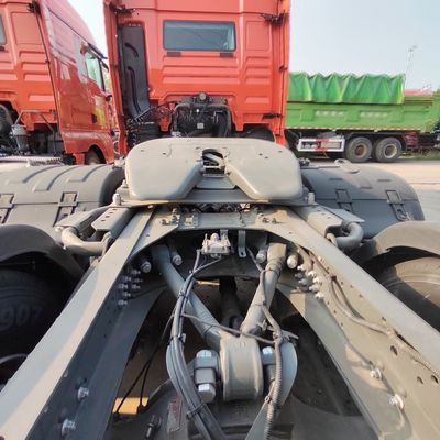 Tipo de transmissão manual Sinotruck usado HOWO 6X4 CNG Trator de caminhão para as suas necessidades