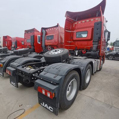 JAC 6X4 caminhão com tanque de combustível de 600L pneu sem tubo Design 351-450hp