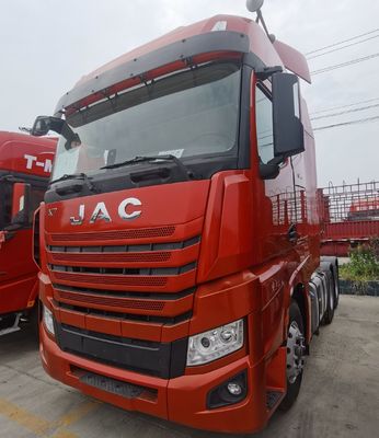 Caminhão diesel JAC 6X4 para reboque de cargas pesadas e assento do condutor